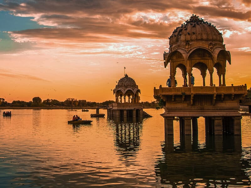 Gadisar Lake, Places to Visit in Jaisalmer