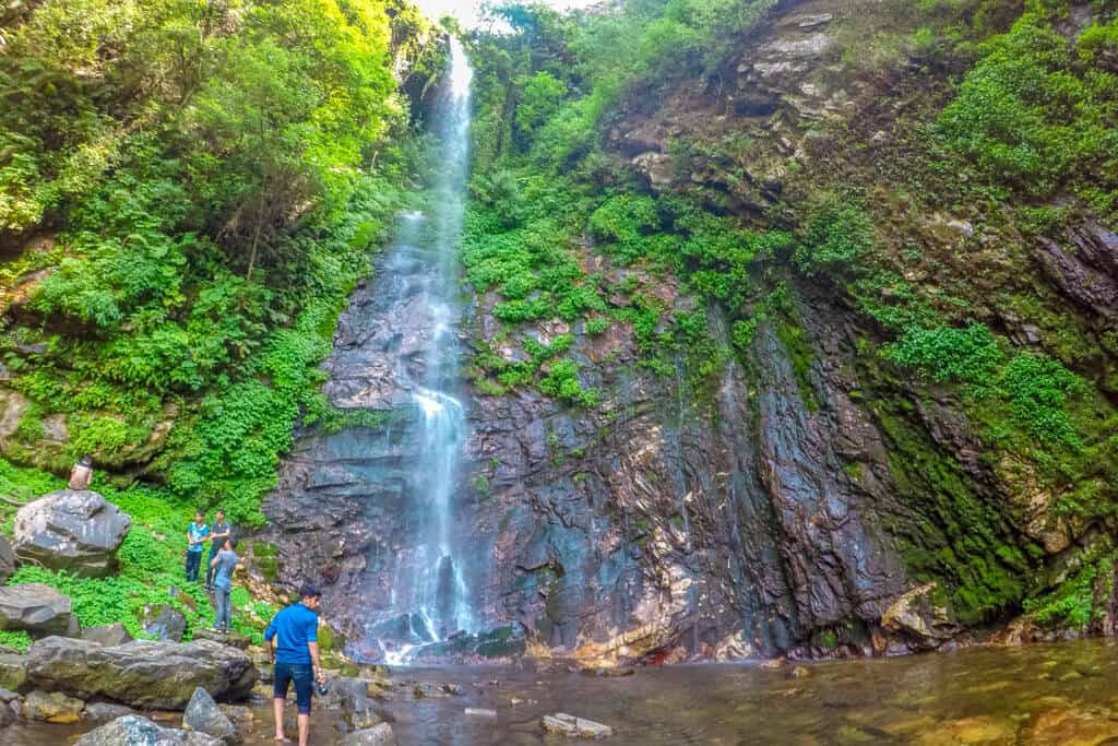 Chhoie Waterfall, Tirthan Valley