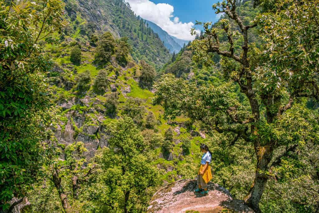 trek to tirthan valley