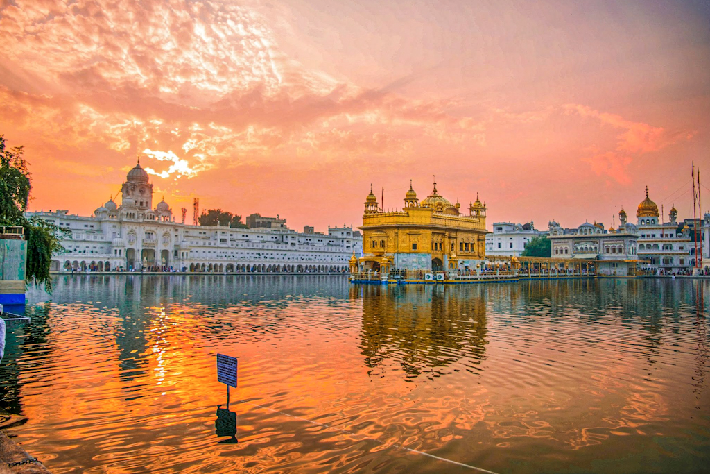 best places to visit in amritsar at night